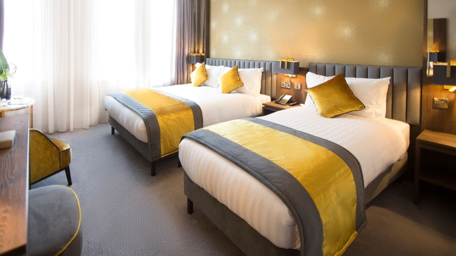 Dublin City Accommodation Deluxe Room Iveagh Garden Hotel